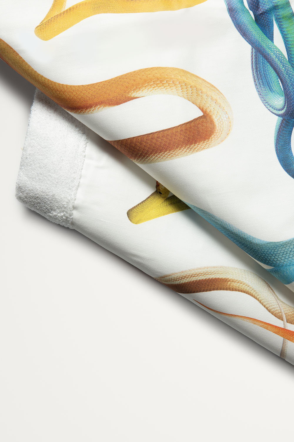 BEACH TOWEL DOUBLE SNAKES WHITE