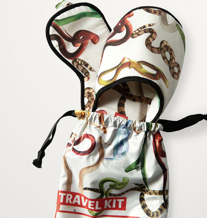 TRAVEL KIT SNAKES WHITE